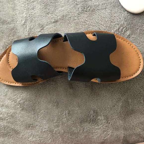 Sandals - Picture 2 of 2